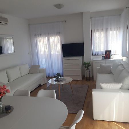 Marys Home Apartment Medugorje Экстерьер фото