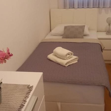 Marys Home Apartment Medugorje Экстерьер фото
