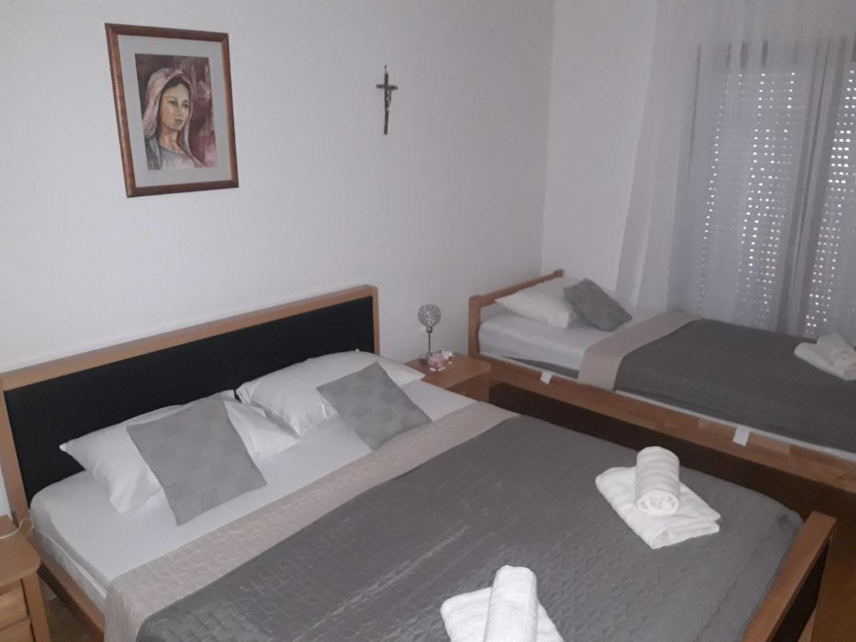 Marys Home Apartment Medugorje Экстерьер фото