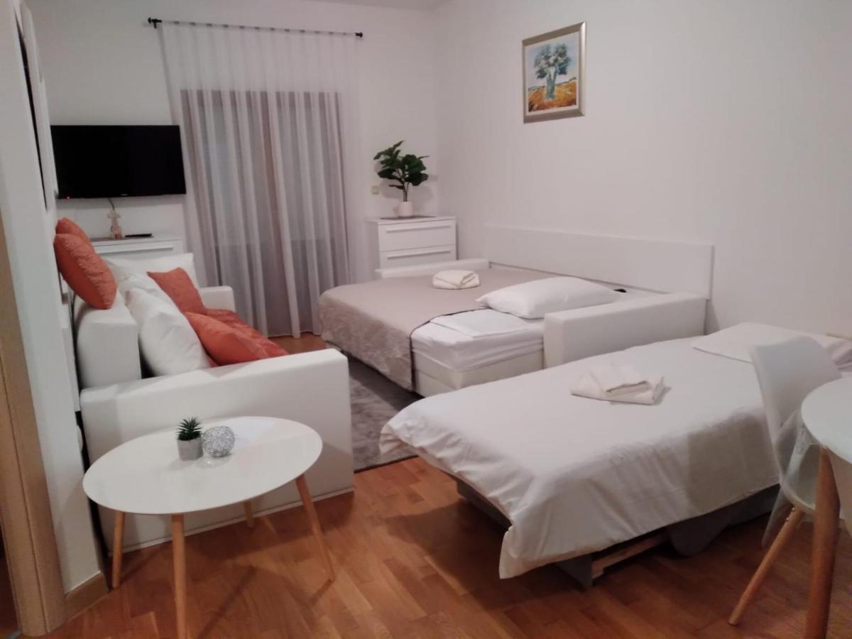 Marys Home Apartment Medugorje Экстерьер фото