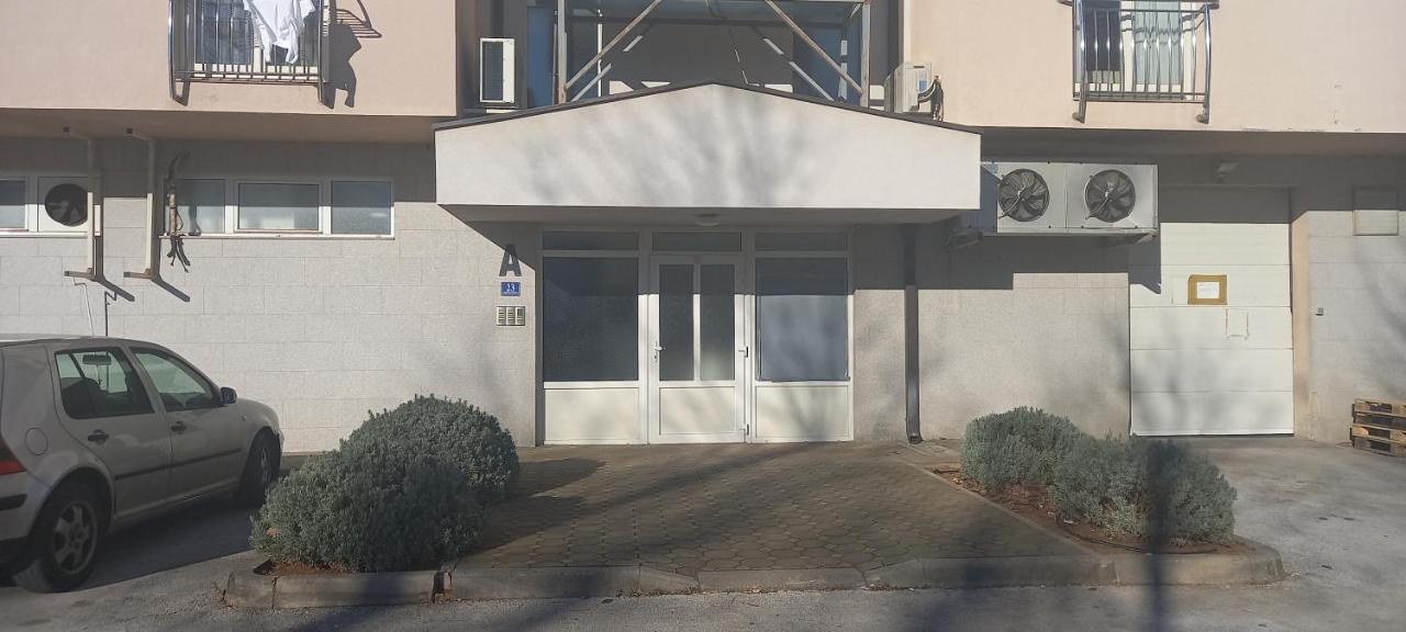 Marys Home Apartment Medugorje Экстерьер фото