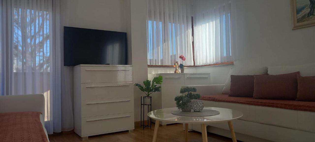 Marys Home Apartment Medugorje Экстерьер фото